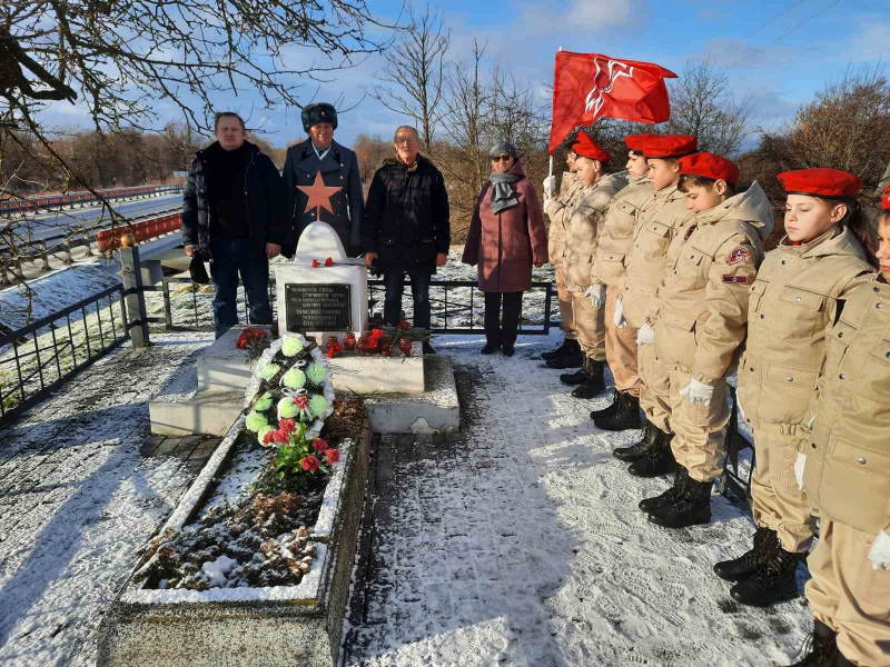 СОШ в п. Михайлово, День Неизвестного солдата